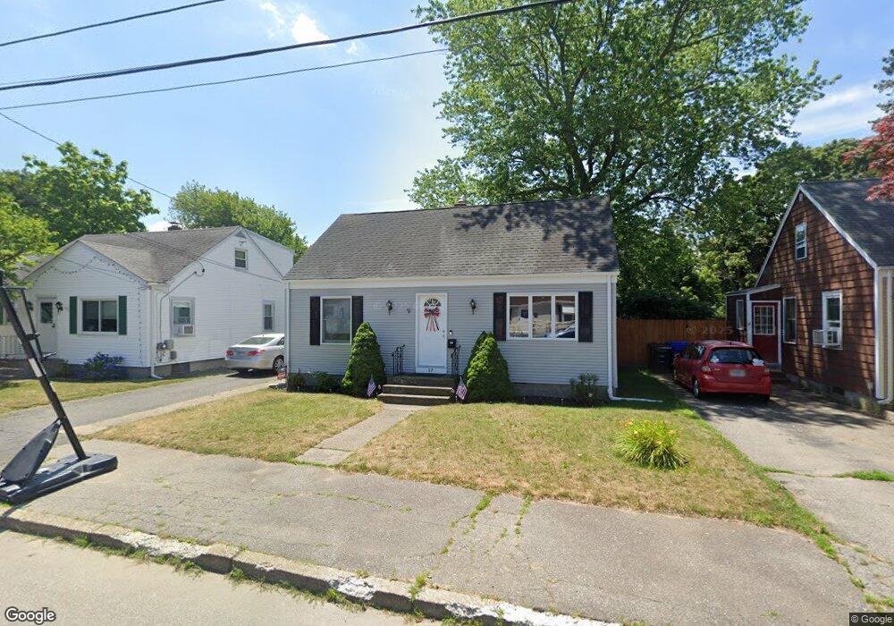 57 Flint St, Pawtucket, RI 02861 - photo 1