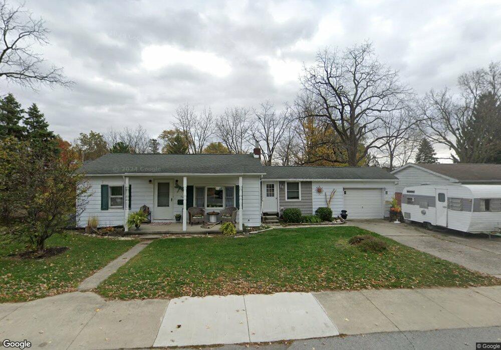 402 Wheeler Ln, Wapakoneta, OH 45895 - photo 1