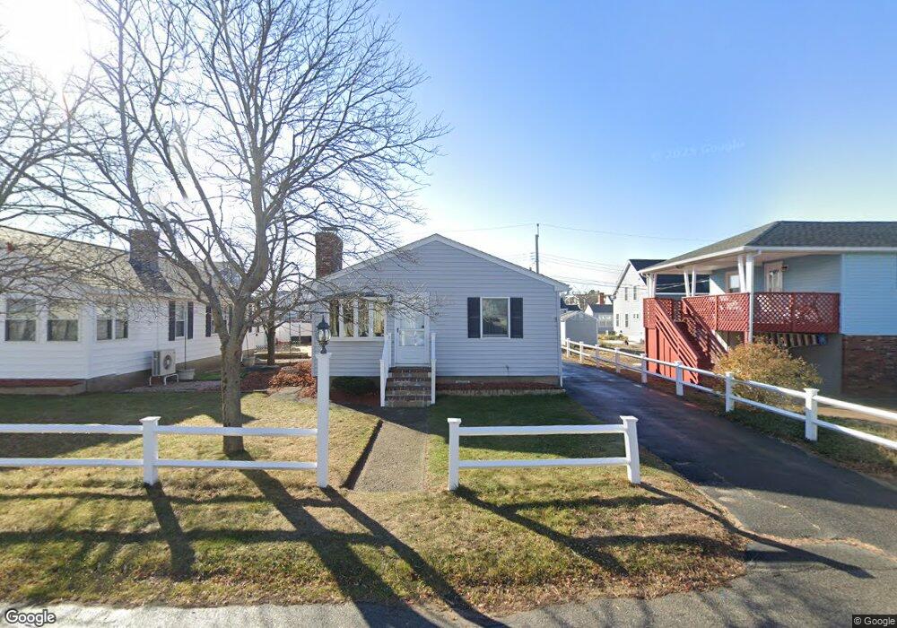 127 Franklin St, Seabrook, NH 03874 - photo 1