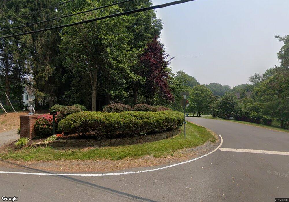 1005 Spring Hill Rd, McLean, VA 22102 - photo 1