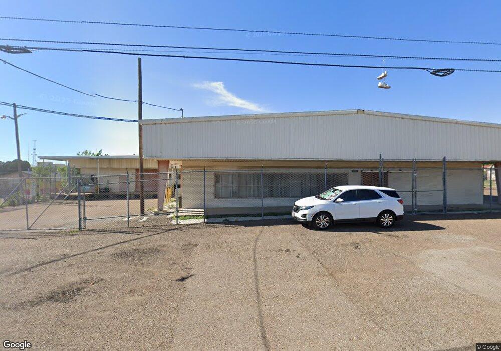 607 E Gustavus St, Laredo, TX 78040 - photo 1
