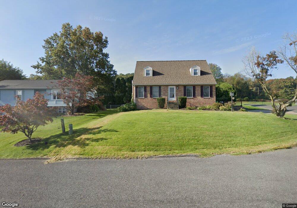 722 Picnic Ln, Selinsgrove, PA 17870 - photo 1