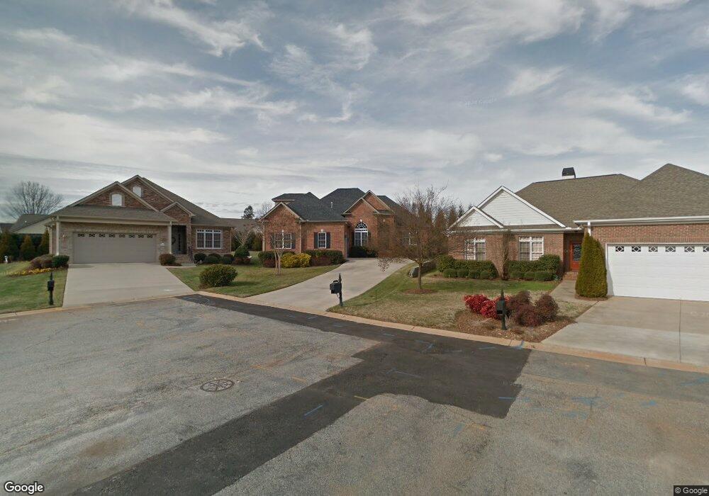 209 Hunters Ct, Greenville, SC 29617 - photo 1