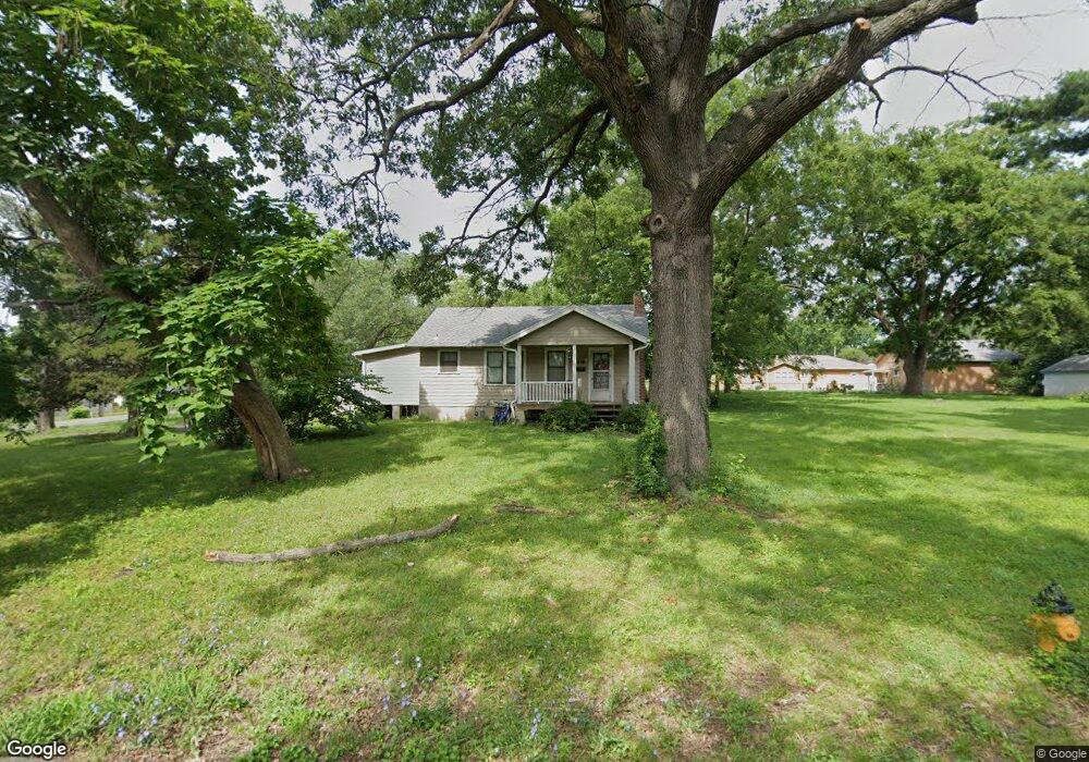 6136 King Ave, Shawnee, KS 66203 - photo 1