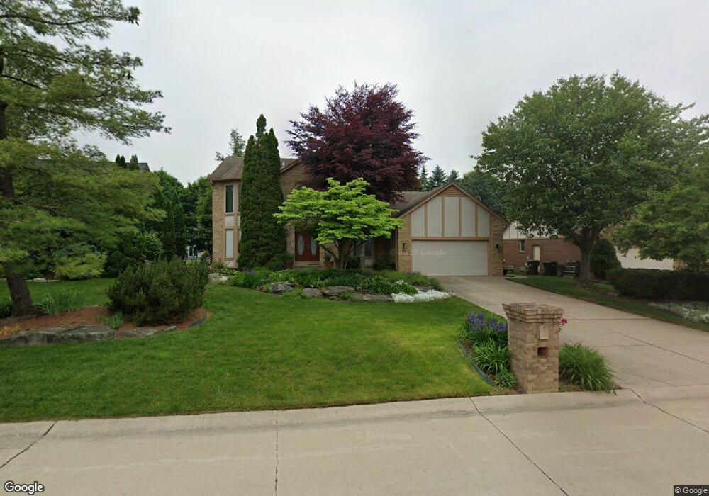 1421 Burhaven Dr, Rochester Hills, MI 48306 - photo 1