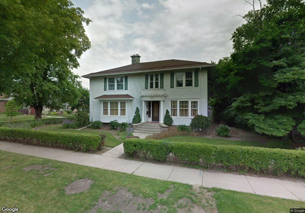 1330 N Genesee Dr, Lansing, MI 48915 - photo 1