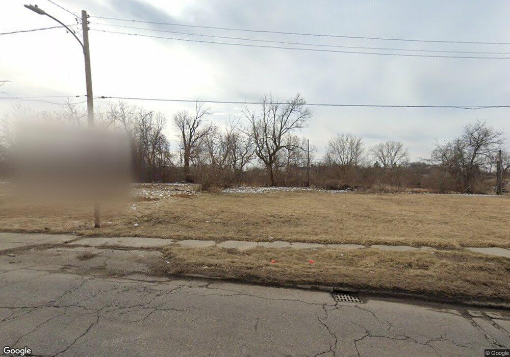 1258 Davison Rd, Flint, MI 48506 - photo 1