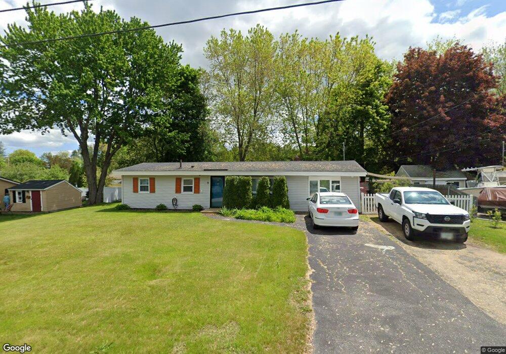 9 Linda Ave, Dover, NH 03820 - photo 1