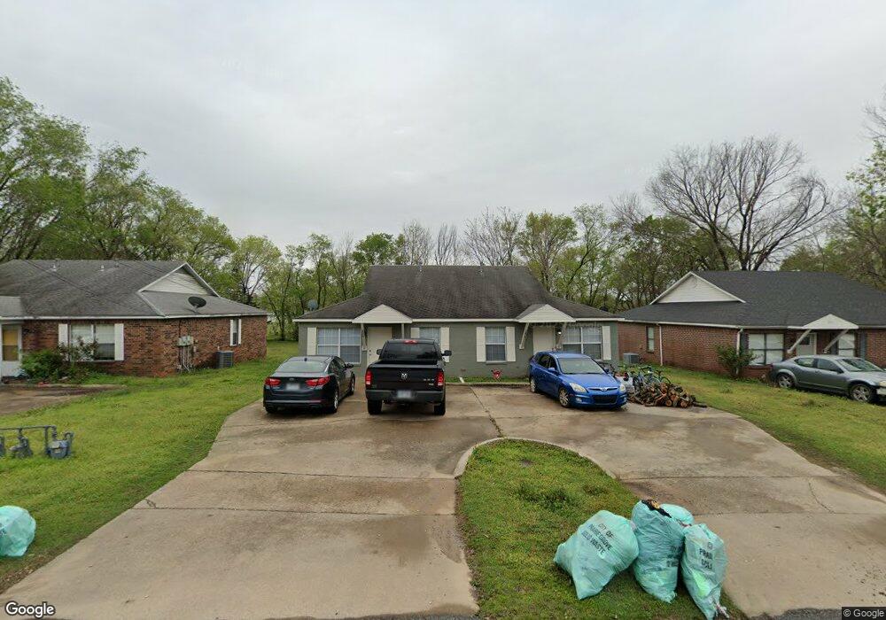 211 W Parks St unit A & B, Prairie Grove, AR 72753 - photo 1