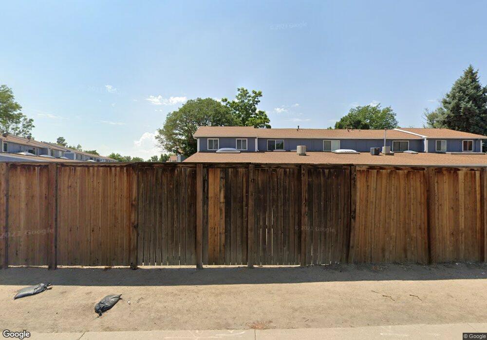 12083 E Canal Dr, Aurora, CO 80011 - photo 1