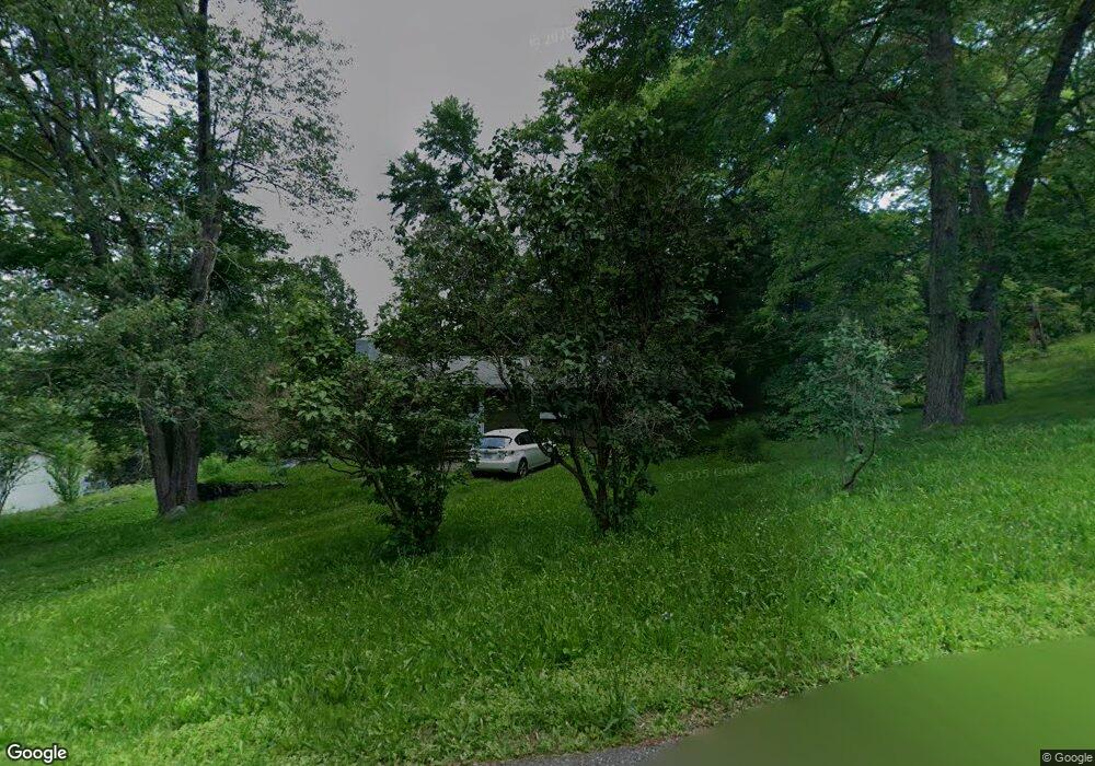 19 W Marshall Dr, Poughkeepsie, NY 12601 - photo 1