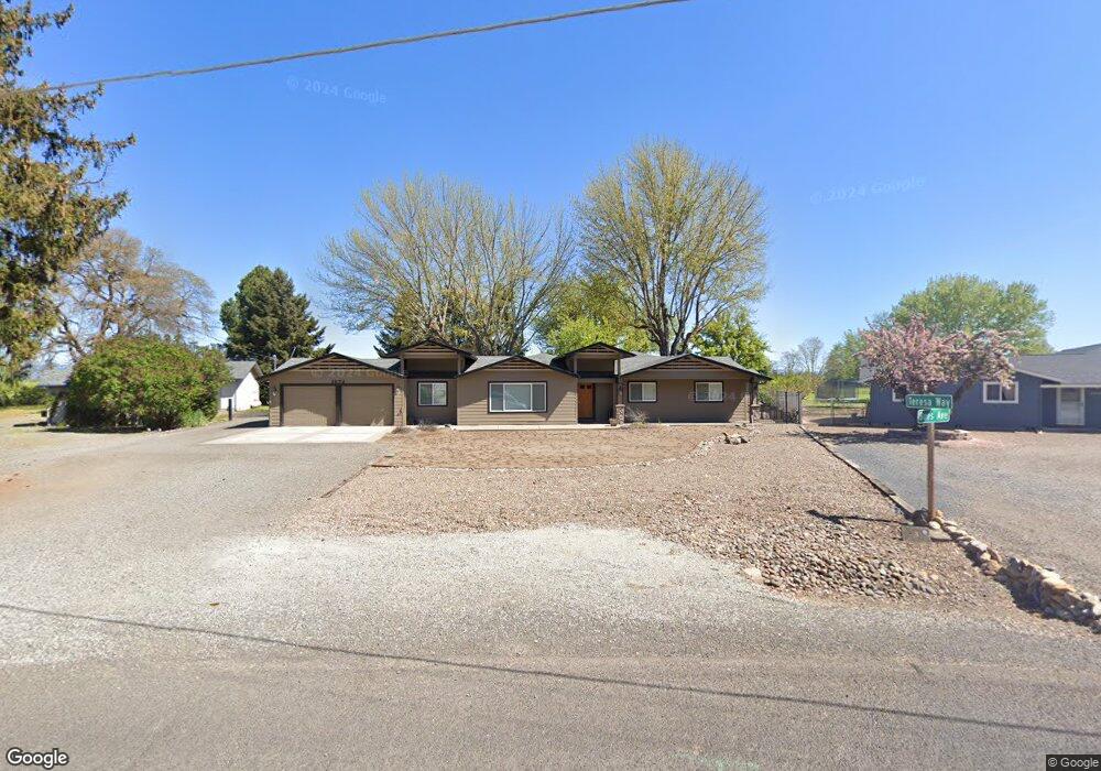 1972 Boes Ave, Central Point, OR 97502 - photo 1