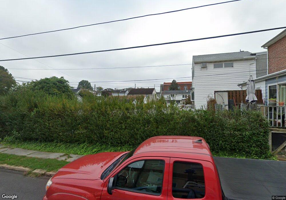 138 N Washington St, Boyertown, PA 19512 - photo 1