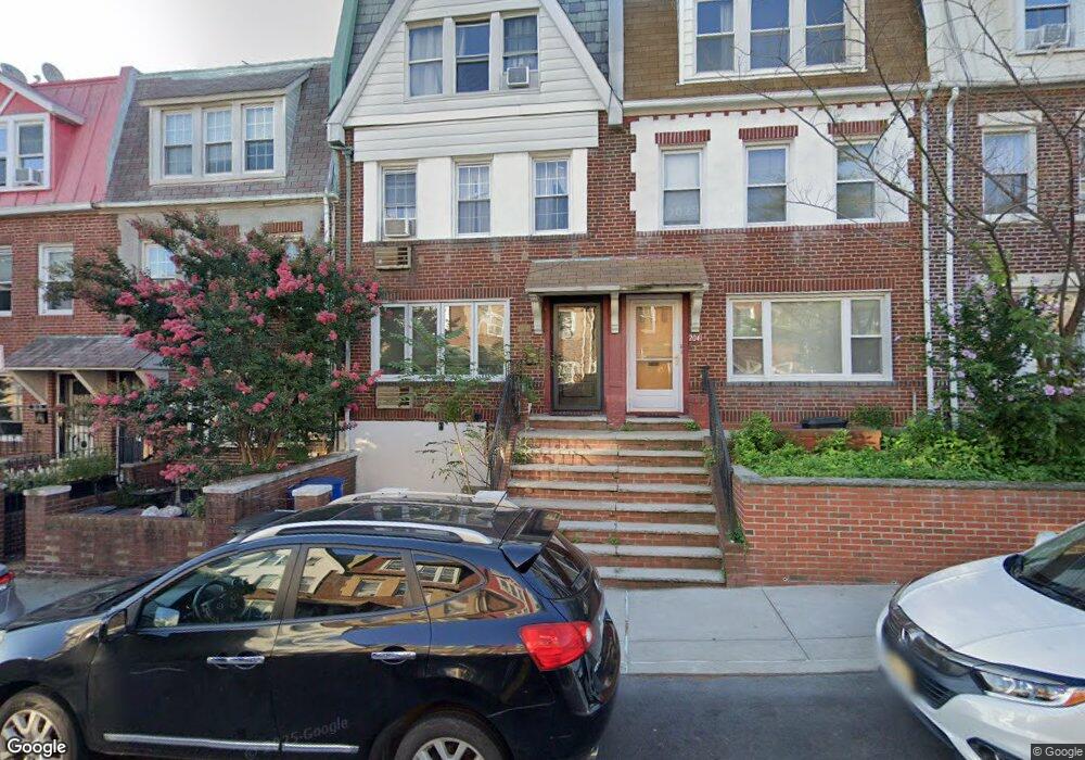 2039 32nd St, Astoria, NY 11105 - photo 1