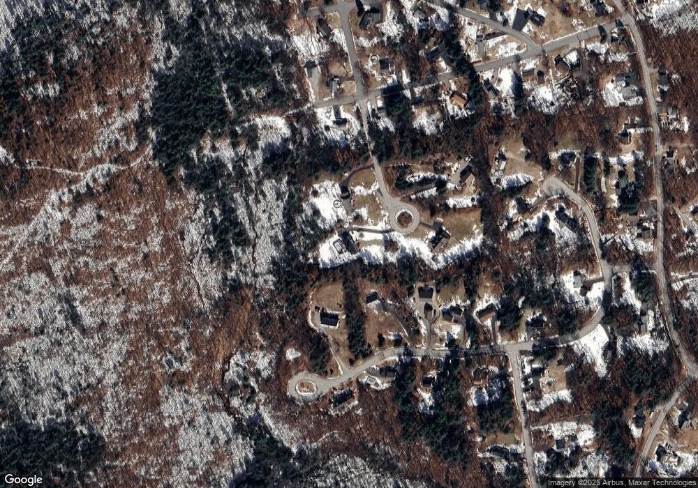 5 Hilltop Cir, Hooksett, NH 03106 - photo 1