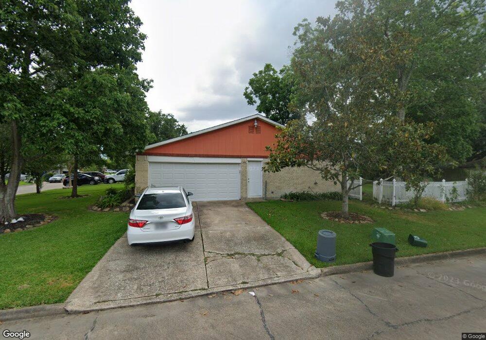 16702 Townes Rd, Friendswood, TX 77546 - photo 1