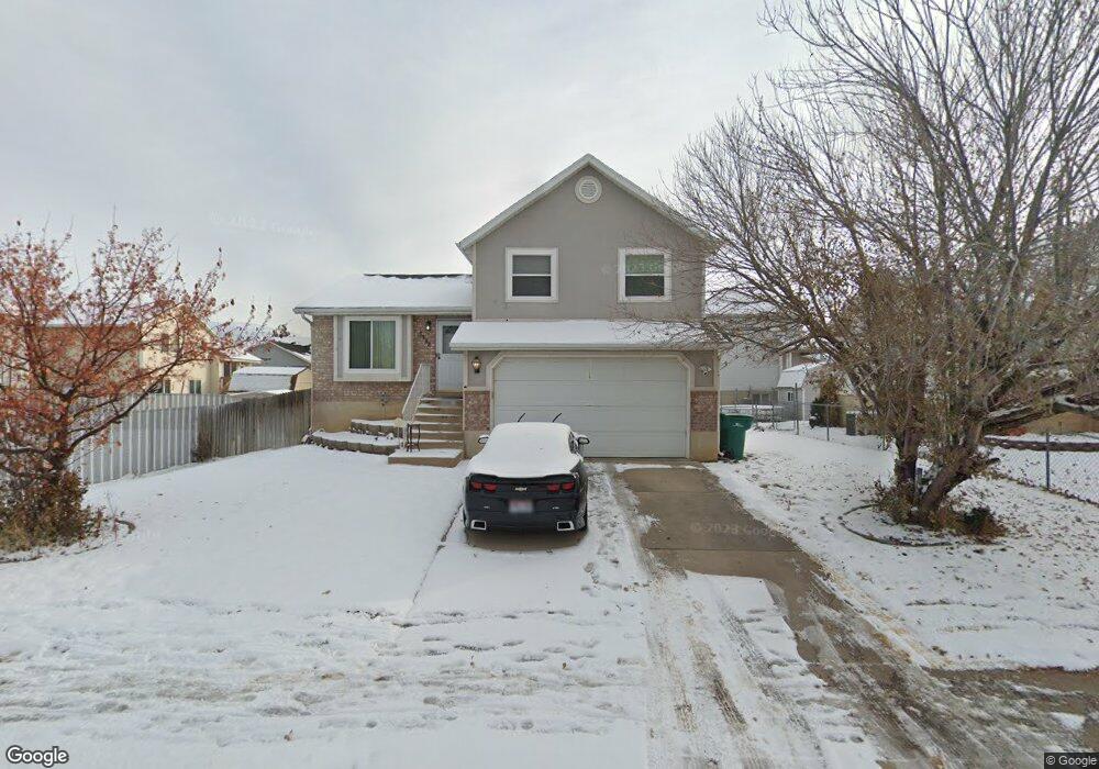 5588 S 4300 W, Hooper, UT 84315 - photo 1