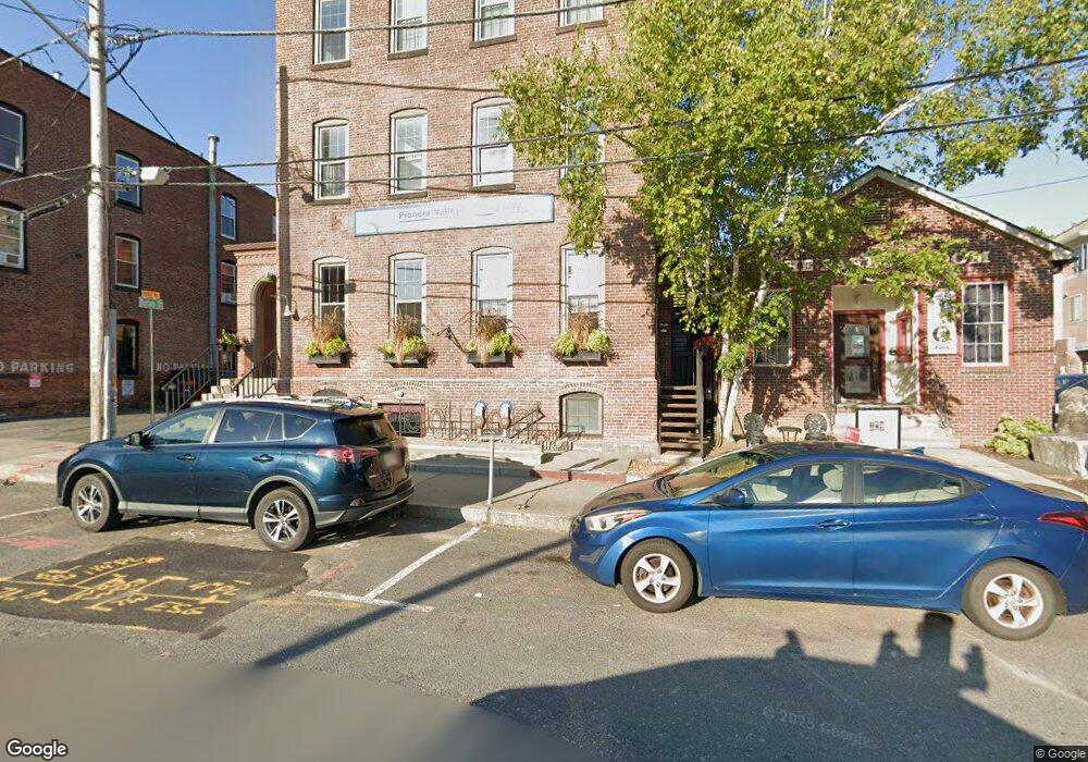 32 Masonic St unit 2, Northampton, MA 01060 - photo 1