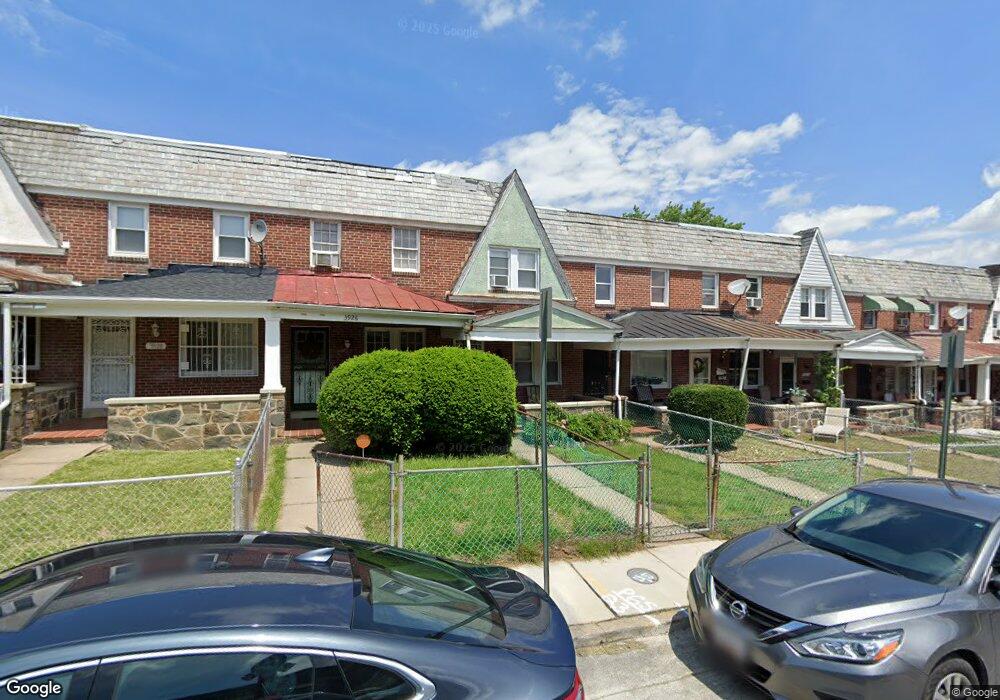 3924 Woodridge Rd, Baltimore, MD 21229 - photo 1