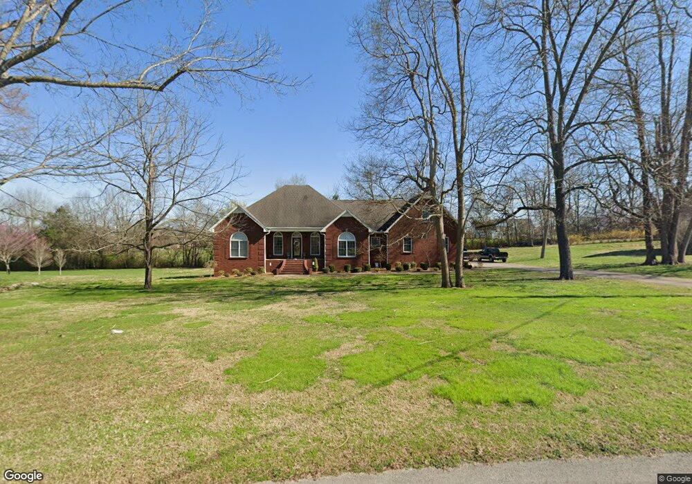 221 Highland Cir, Shelbyville, TN 37160 - photo 1