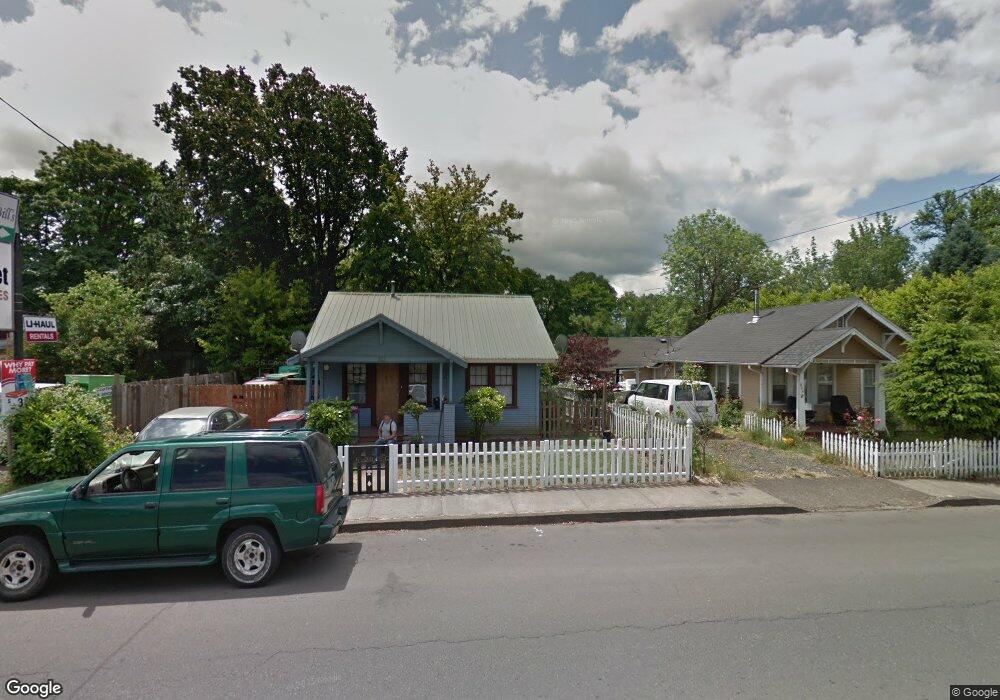 810 E Main St, Sheridan, OR 97378 - photo 1