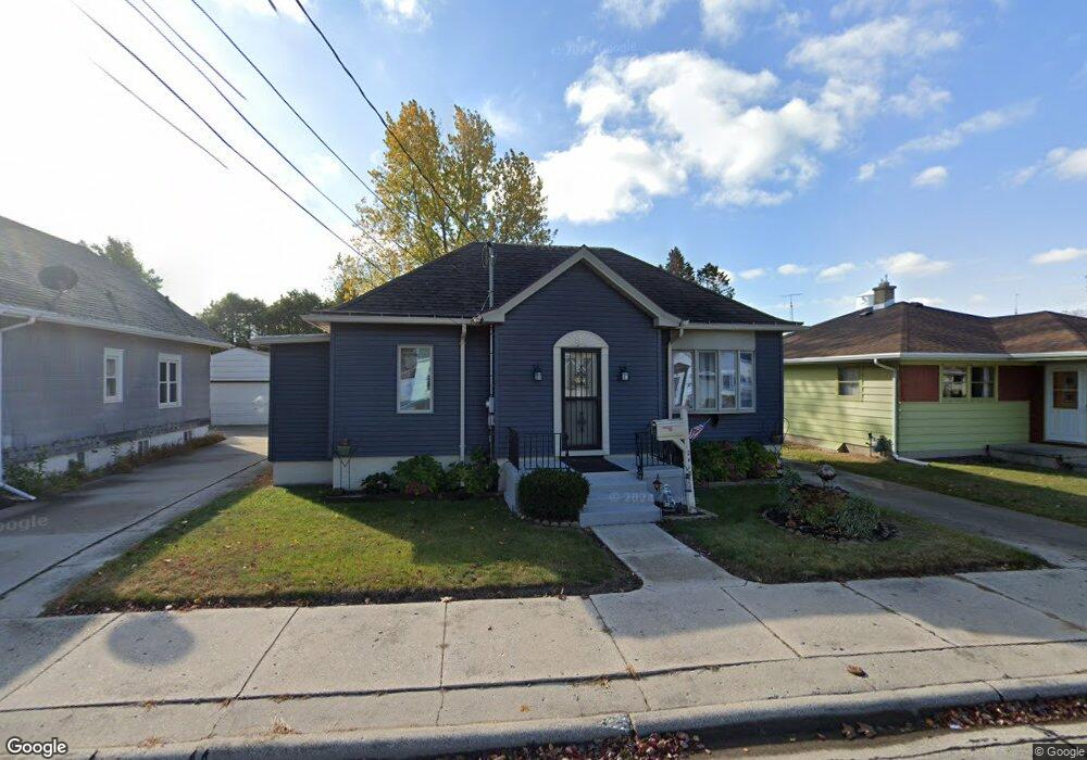 2413 15th St, Two Rivers, WI 54241 - photo 1