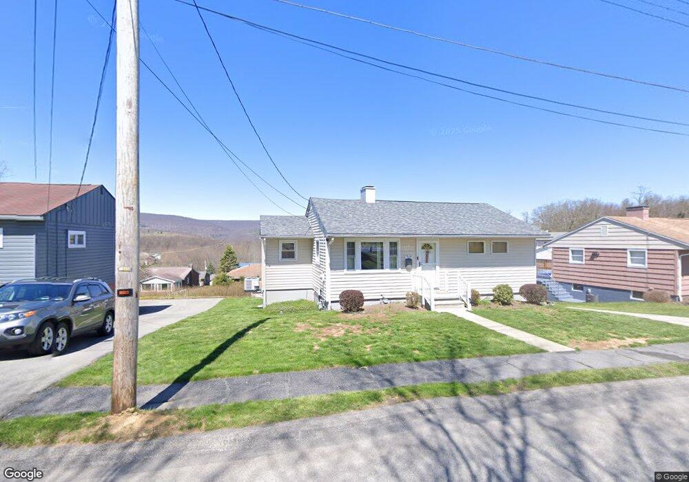 1984 Mount View Dr, Johnstown, PA 15905 - photo 1