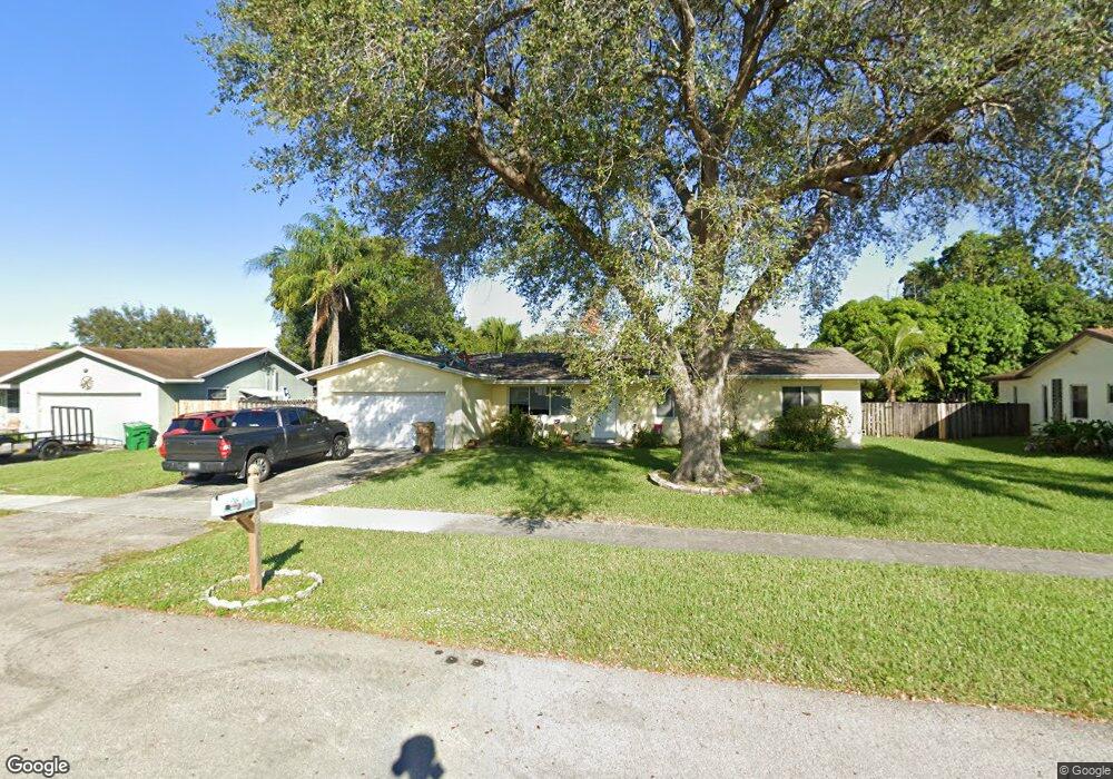 12921 SW 10th Ct, Davie, FL 33325 - photo 1