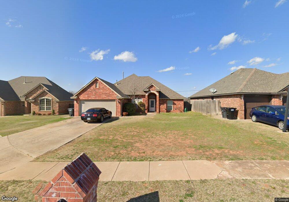 2605 SE 5th St, Moore, OK 73160 - photo 1
