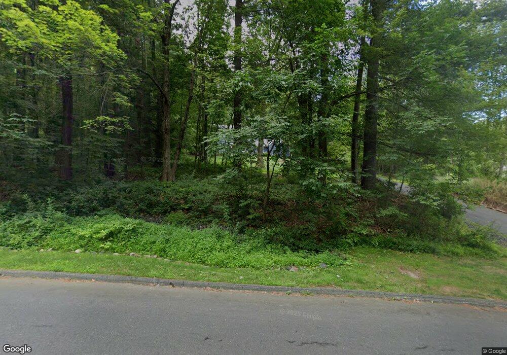 11 Pinnacle Mountain Rd, Simsbury, CT 06070 - photo 1