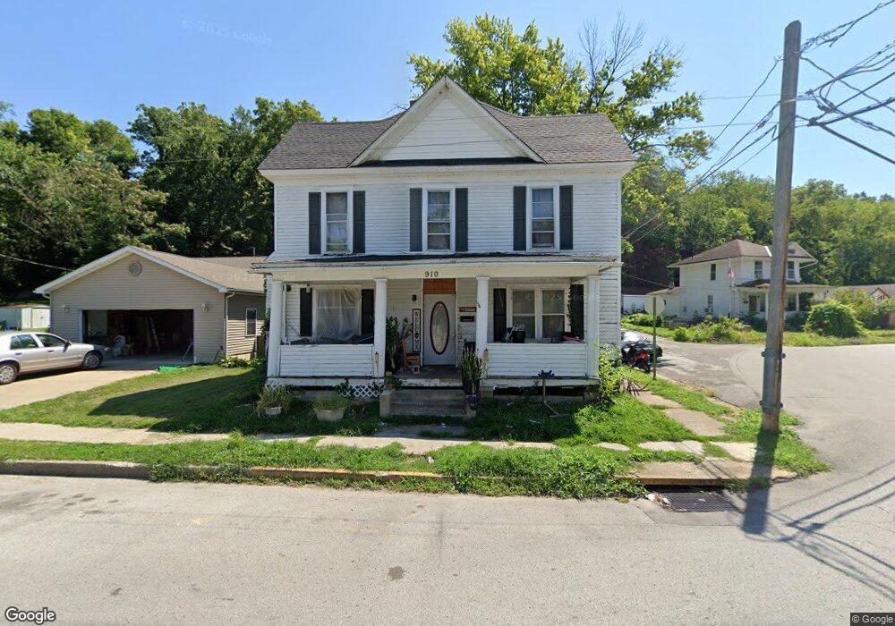 910 Fulton Ave, Hannibal, MO 63401 - photo 1