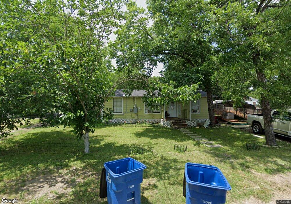 806 W Waco St, Ennis, TX 75119 - photo 1