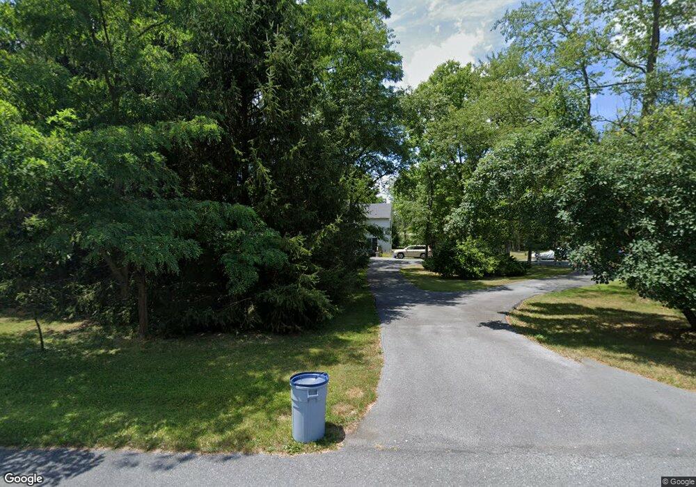 672 Phillips Ln, Bunker Hill, WV 25413 - photo 1