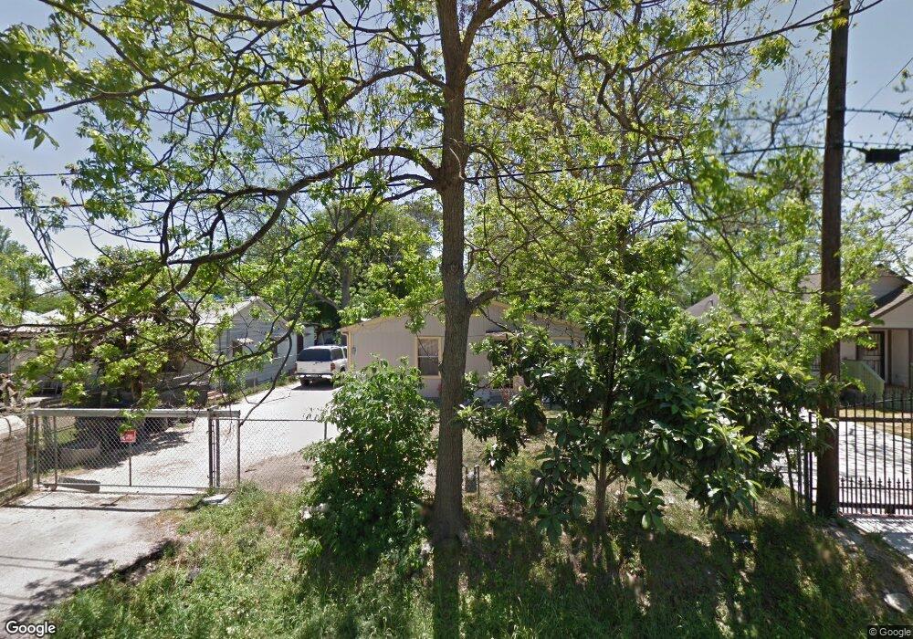 3228 Creston Dr, Houston, TX 77026 - photo 1