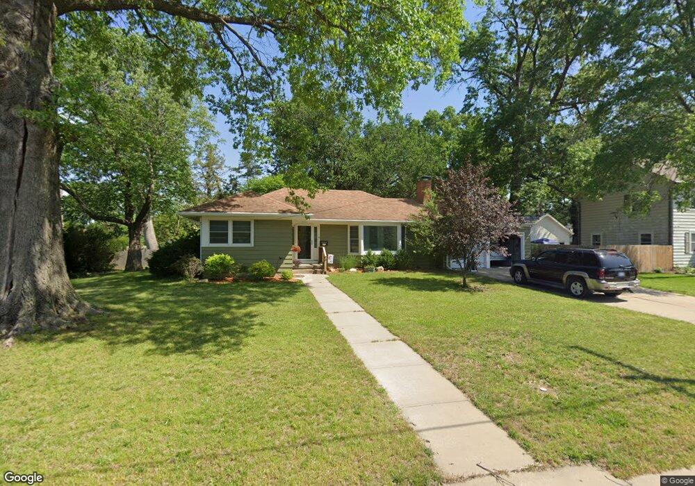 3230 SW 18th St, Topeka, KS 66604 - photo 1