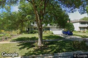 747 Thornapple Dr, Naperville, IL 60540