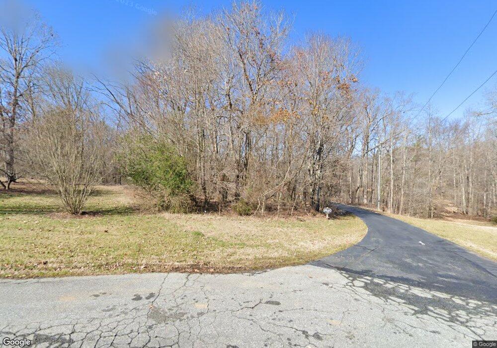 1420 Country Lake Dr, Greensboro, NC 27406 - photo 1