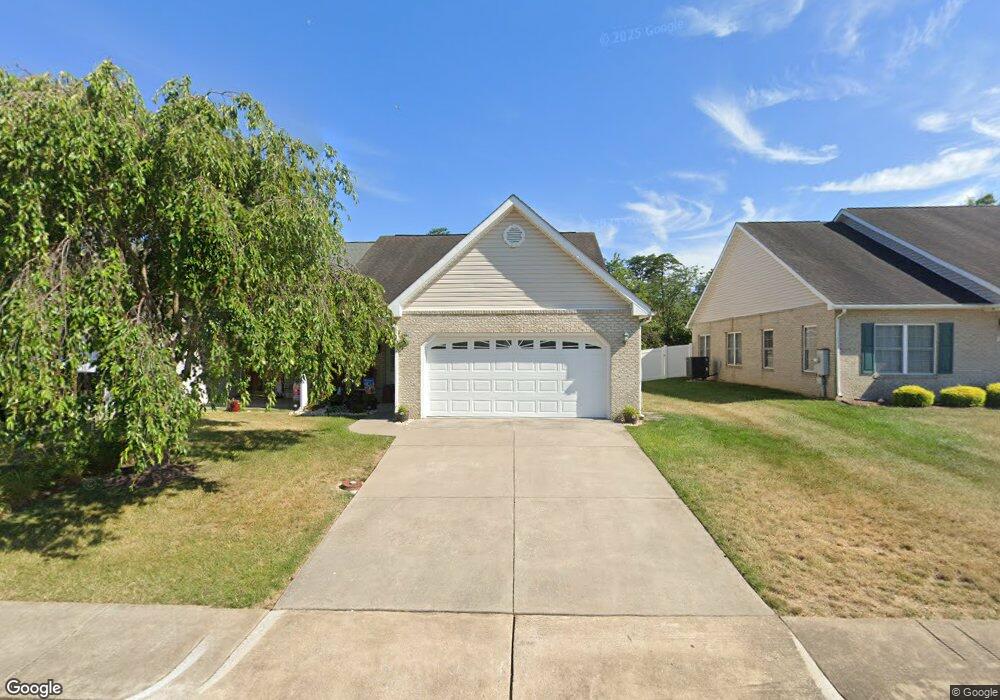 221 Lynn Dr, Stephens City, VA 22655 - photo 1