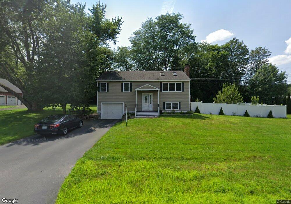 2 Wilshire Dr, Londonderry, NH 03053 - photo 1