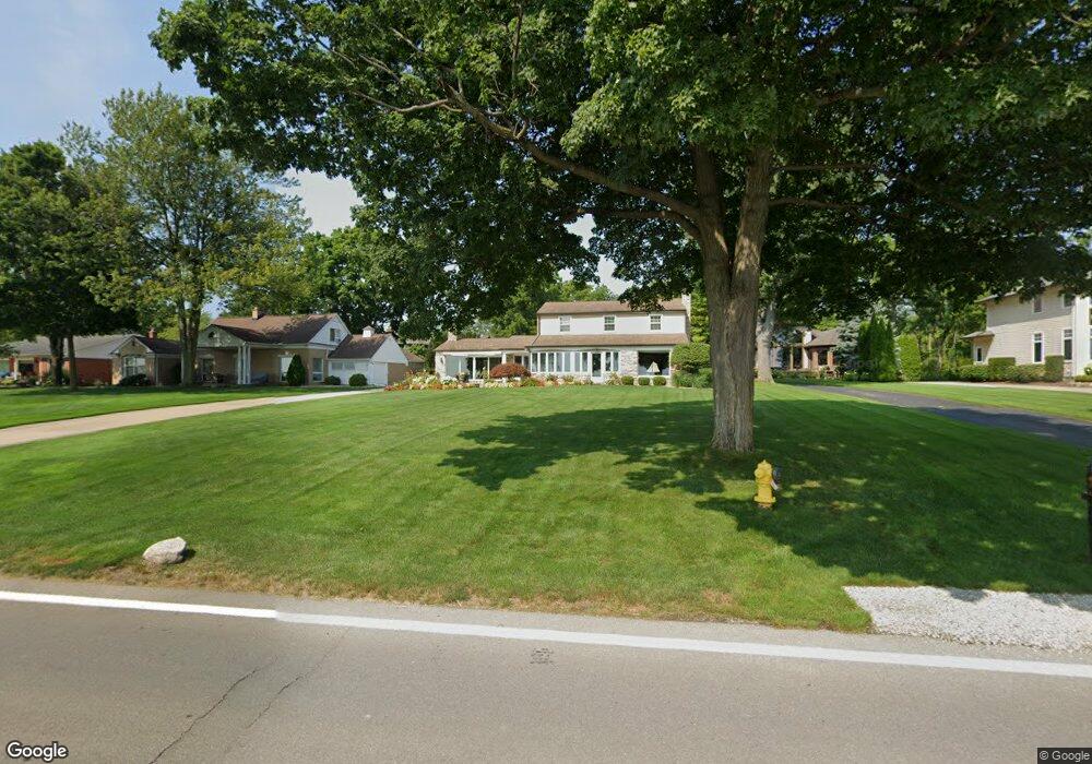 22200 E River Rd, Grosse Ile, MI 48138 - photo 1