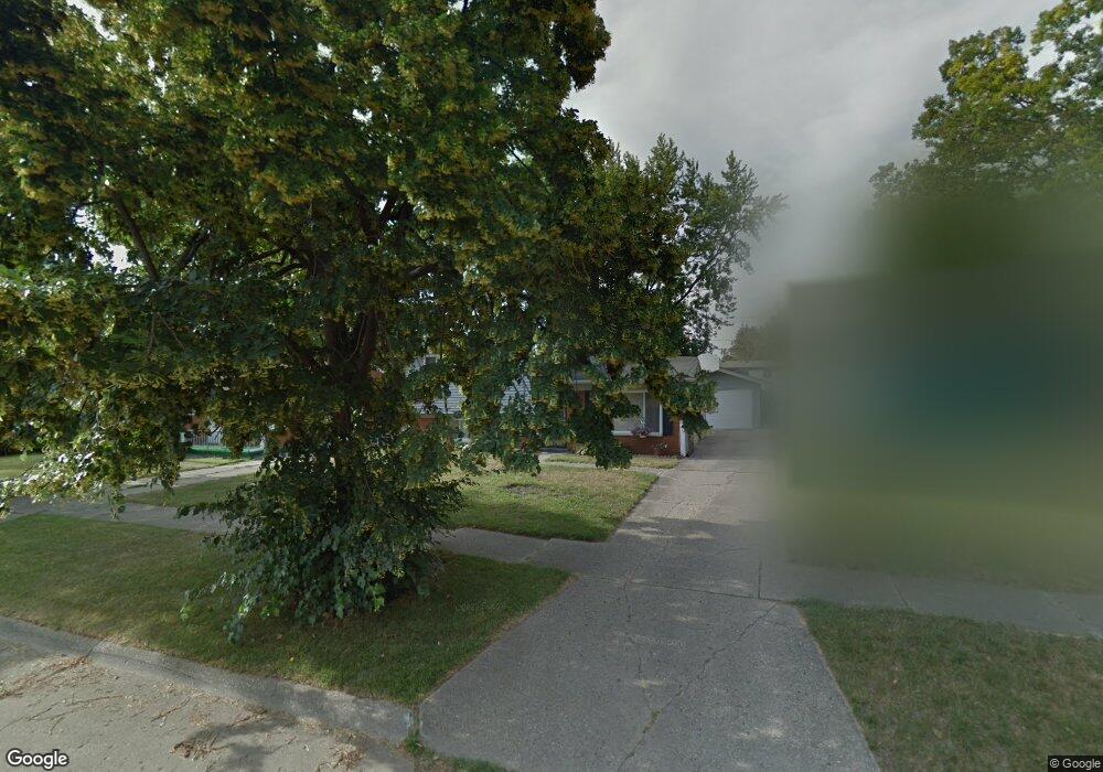 914 Mckinley Ave, Flint, MI 48507 - photo 1