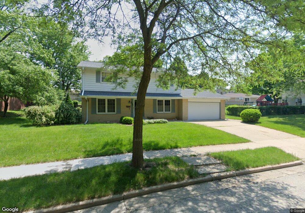 1427 Atlantic Dr, Waukesha, WI 53186 - photo 1