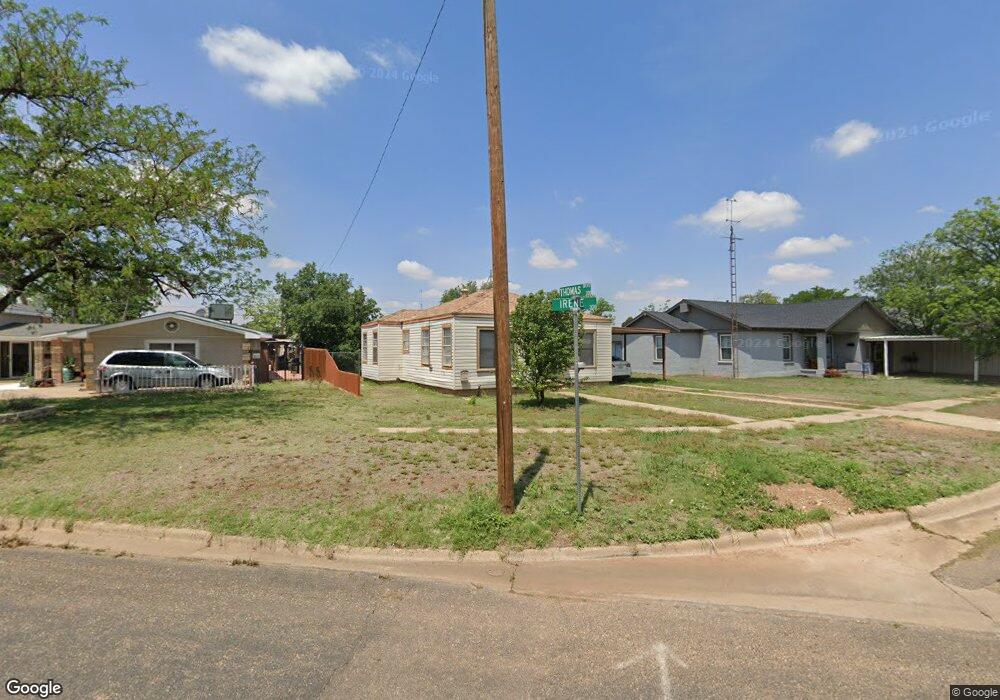 303 Irene St, Plainview, TX 79072 - photo 1