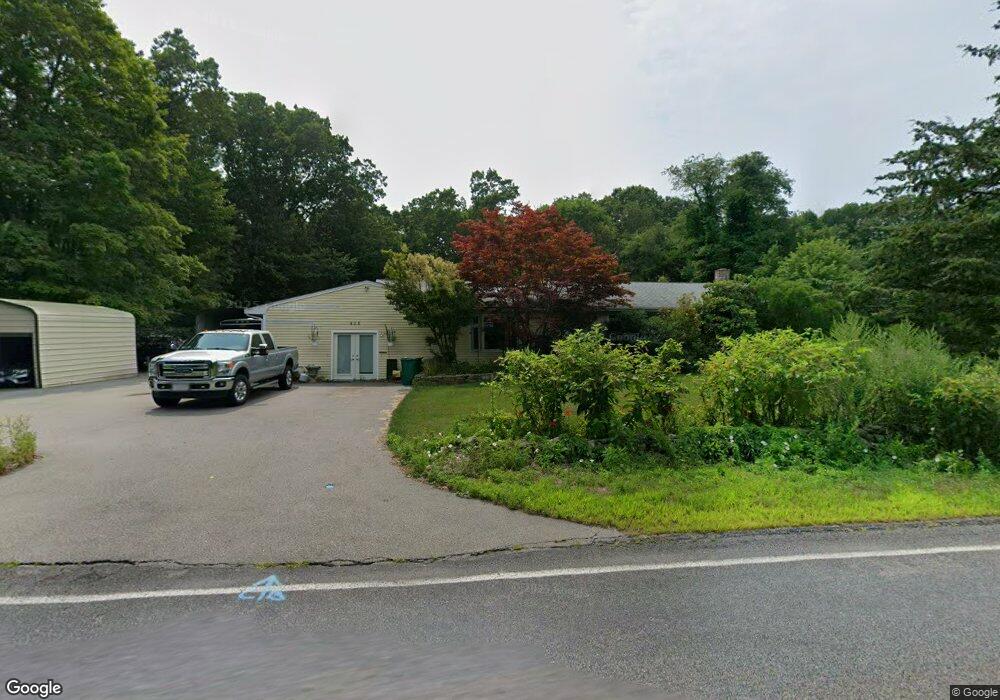 425 Gilbert St, Mansfield, MA 02048 - photo 1