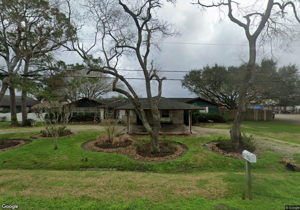 404 Lulac St, Alvin, TX 77511 - photo 1