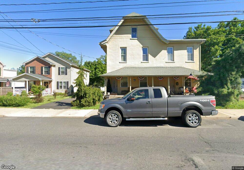 1025 W Broad St, Quakertown, PA 18951 - photo 1