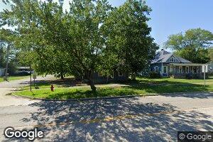 714 S 6th St, Marshall, IL 62441