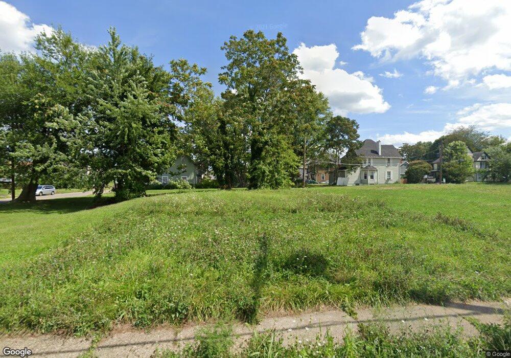 942 Shorb Ave NW, Canton, OH 44703 - photo 1