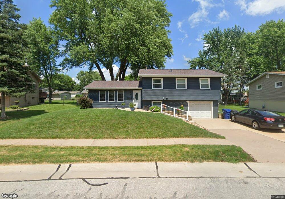 1804 Sutton Place, Bettendorf, IA 52722 - photo 1