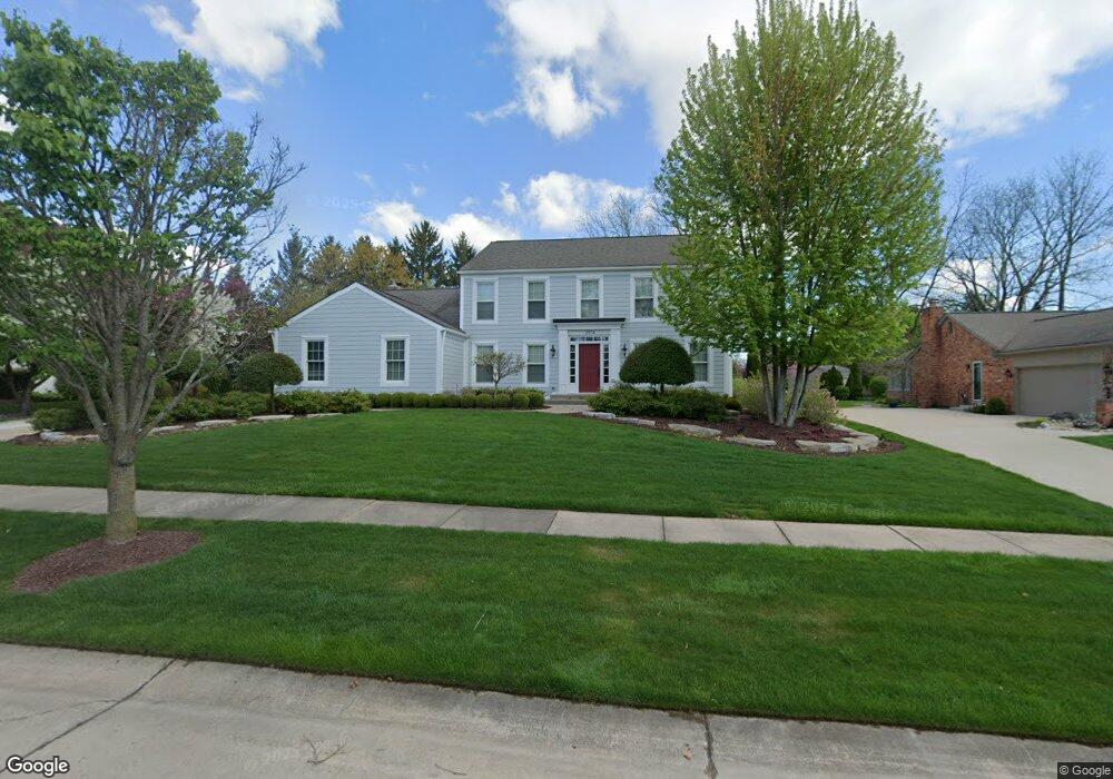 2934 Quail Run Dr, Troy, MI 48098 - photo 1